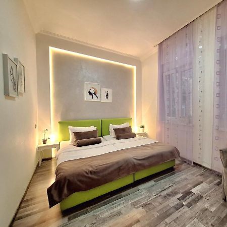 Genius Apartment Belgrado Esterno foto