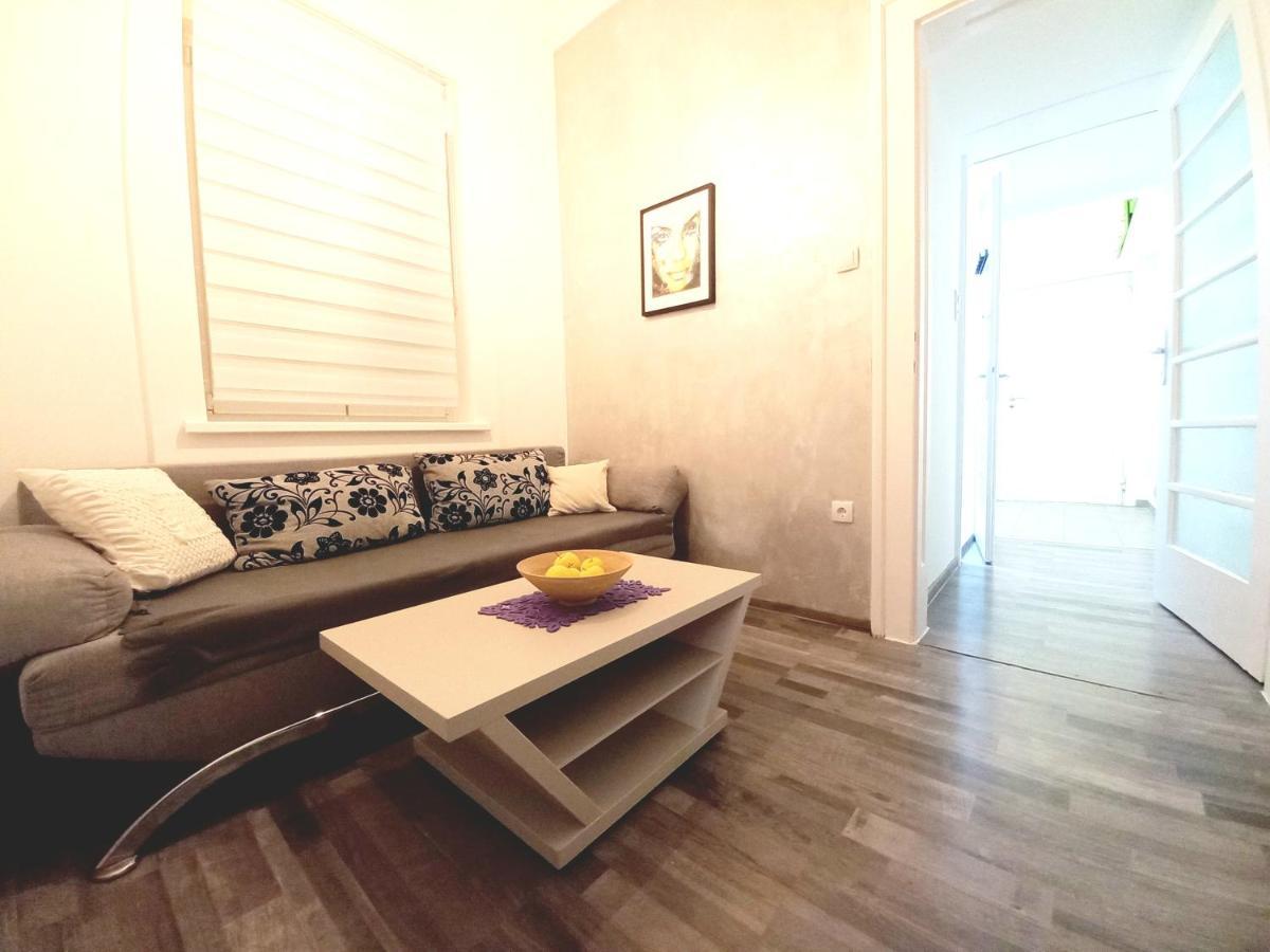 Genius Apartment Belgrado Esterno foto