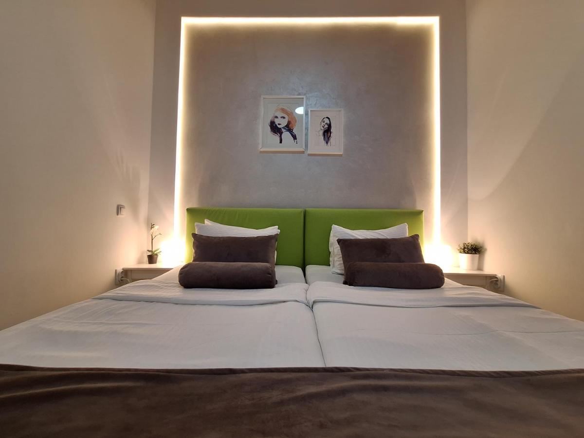 Genius Apartment Belgrado Esterno foto