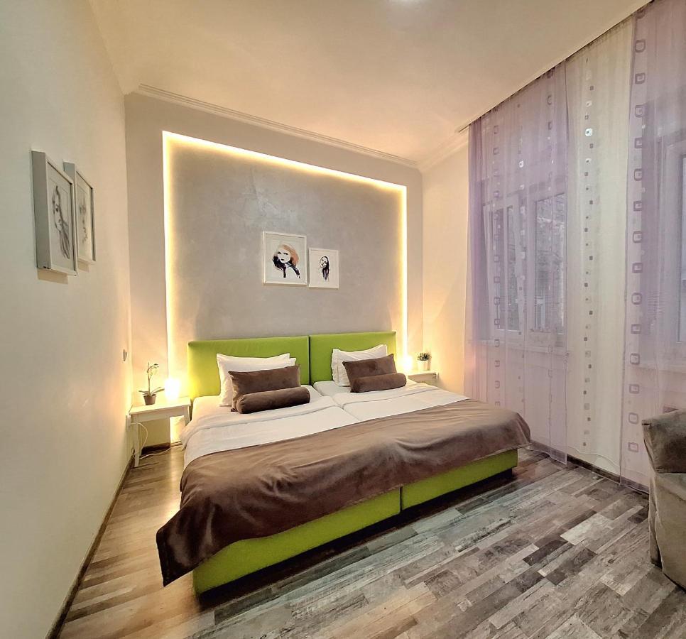 Genius Apartment Belgrado Esterno foto