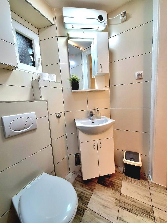 Genius Apartment Belgrado Esterno foto